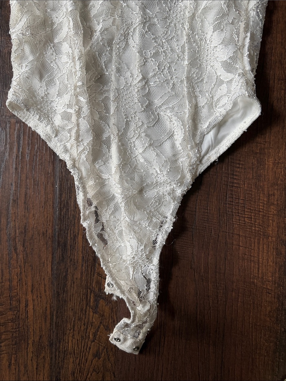 miami White Lace Bodysuit Camisole with Pearl Buttons - Picture 5 of 6
